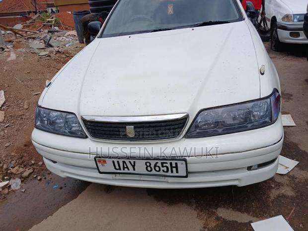 Toyota Mark II 2000 White