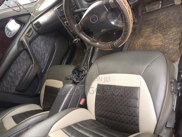 Toyota Corona Premio 2000 Teal