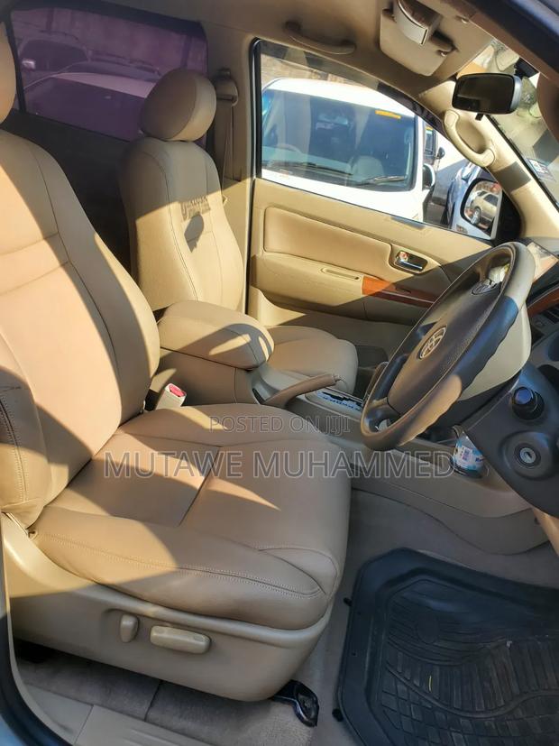 Toyota Fortuner 2012 Silver
