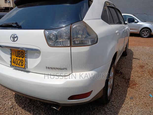 Toyota Harrier 2007 White