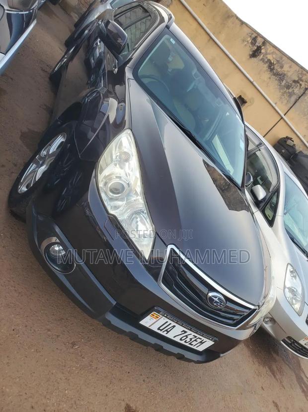 Subaru Outback 2012 Black