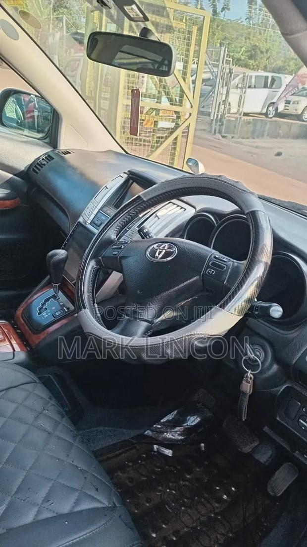 Toyota Harrier 2013 Silver