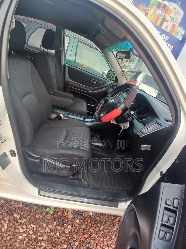 Toyota Kluger 2008 White