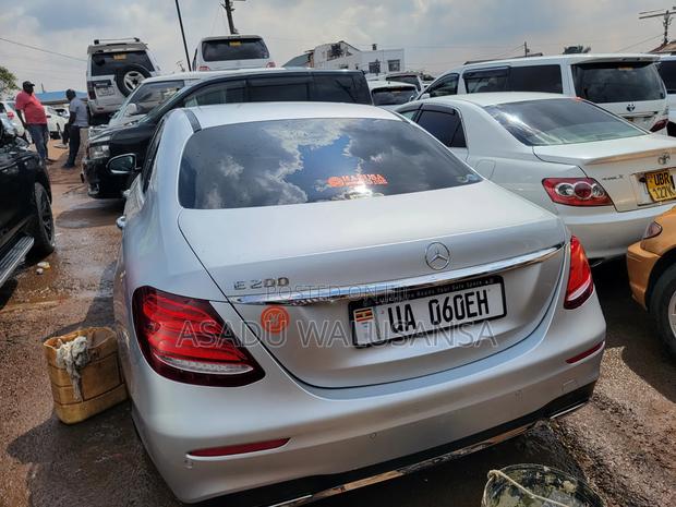 Mercedes-Benz E200 2018 Silver