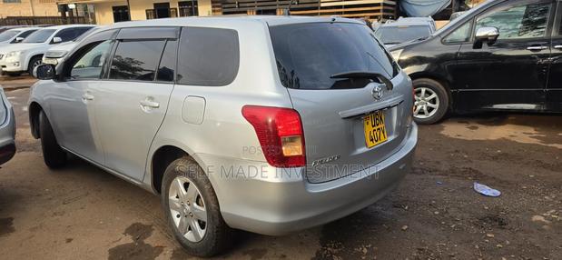 Toyota Corolla Fielder 2008 Silver