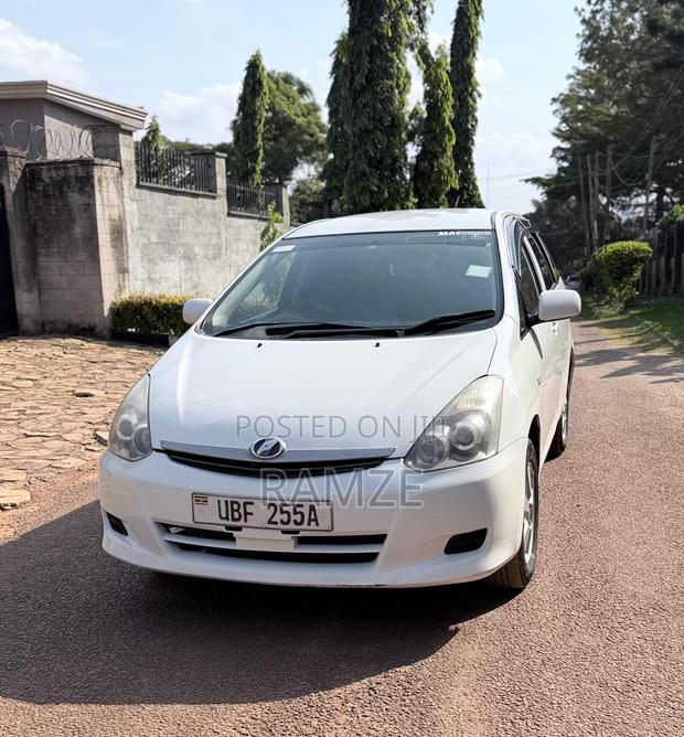 Toyota Wish 2009 White