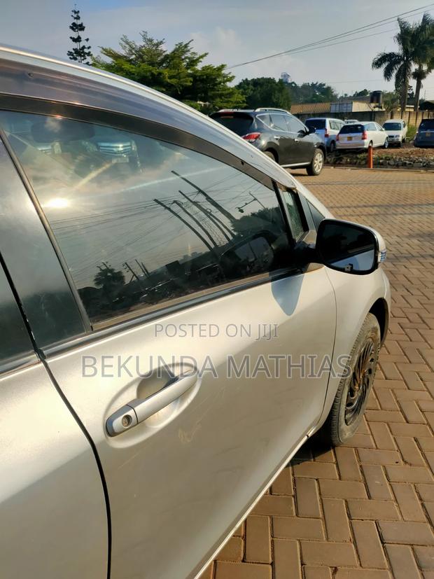 Toyota Vitz 2008 Silver