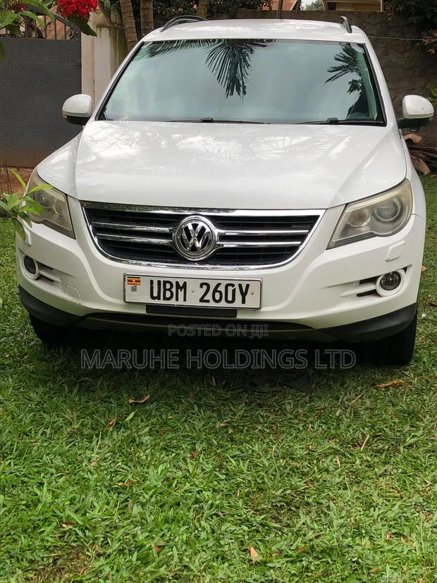 Volkswagen Tiguan 2009 White