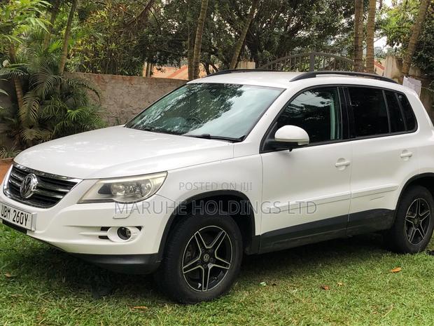 Volkswagen Tiguan 2009 White