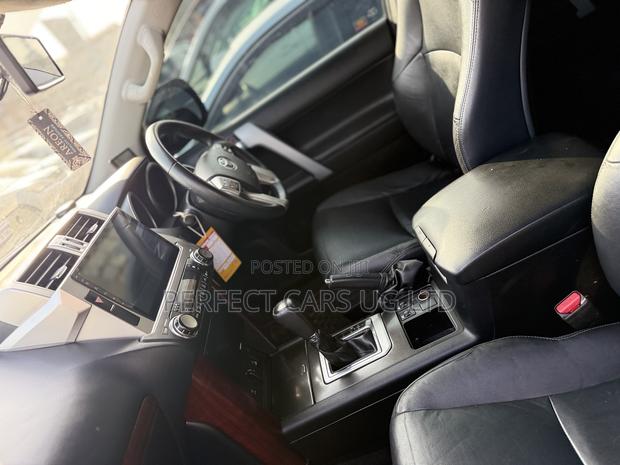 Toyota Land Cruiser Prado 2.8 D-4D 2016 Black
