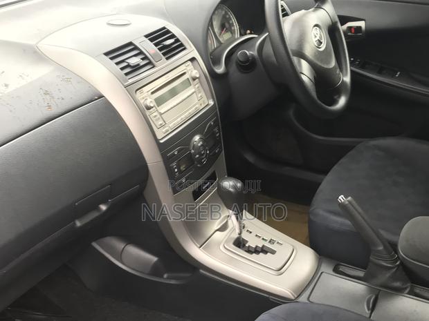 Toyota Corolla Fielder 2010 Black