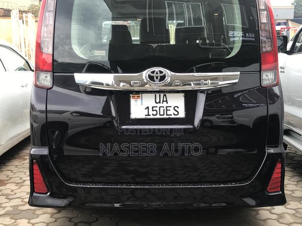 Toyota Noah 2015 Maroon