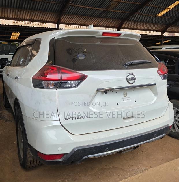 Nissan X-Trail 2.0 Petrol AWD 2017 White