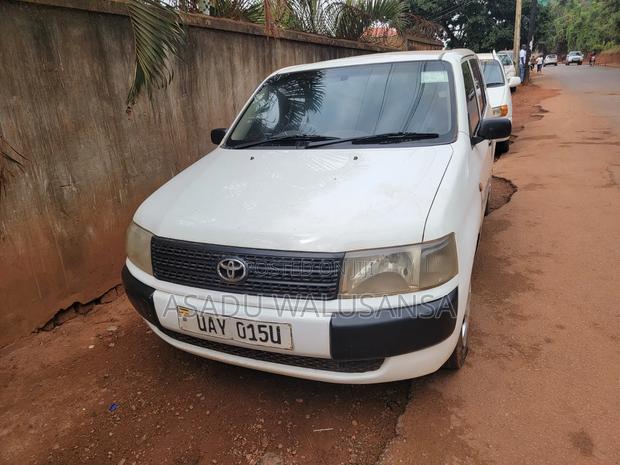 Toyota Probox 2004 White