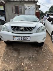 Toyota Harrier 2010 White for sale