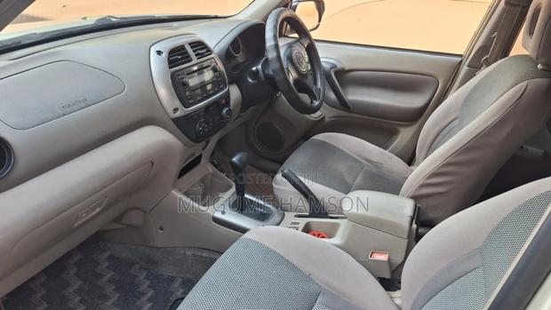 Toyota RAV4 Automatic 2003 Silver