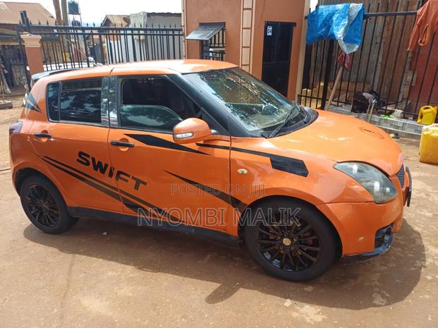 Suzuki Swift 2010 Orange