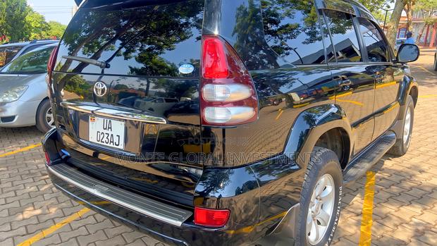 Toyota Land Cruiser Prado 2007 Black