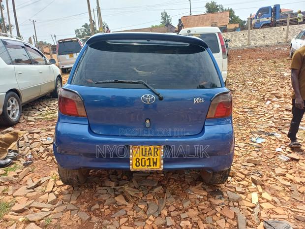 Toyota Vitz 1999 Blue