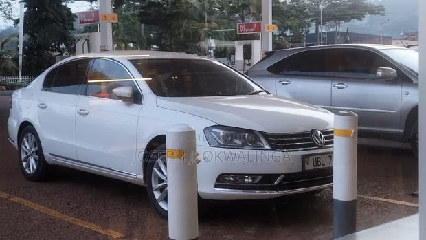 Volkswagen Passat 2014 White