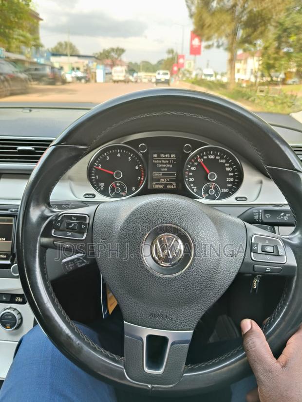Volkswagen Passat 2014 White