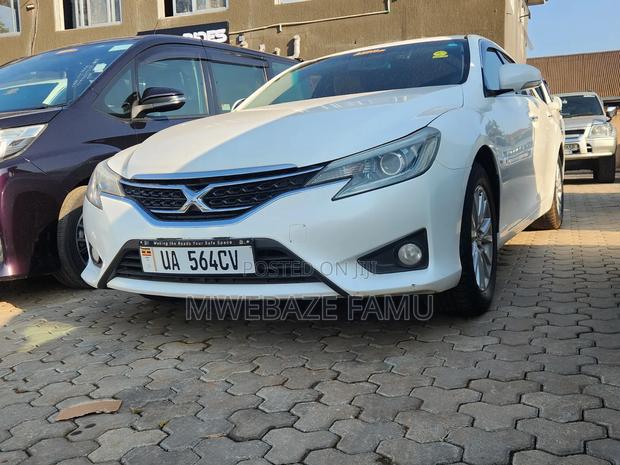 Toyota Mark X 2012