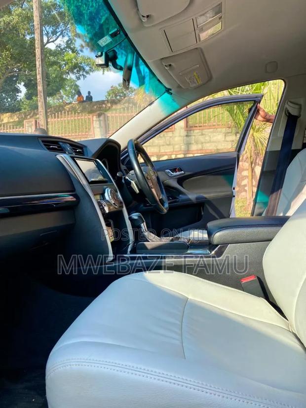 Toyota Mark X 2014 White