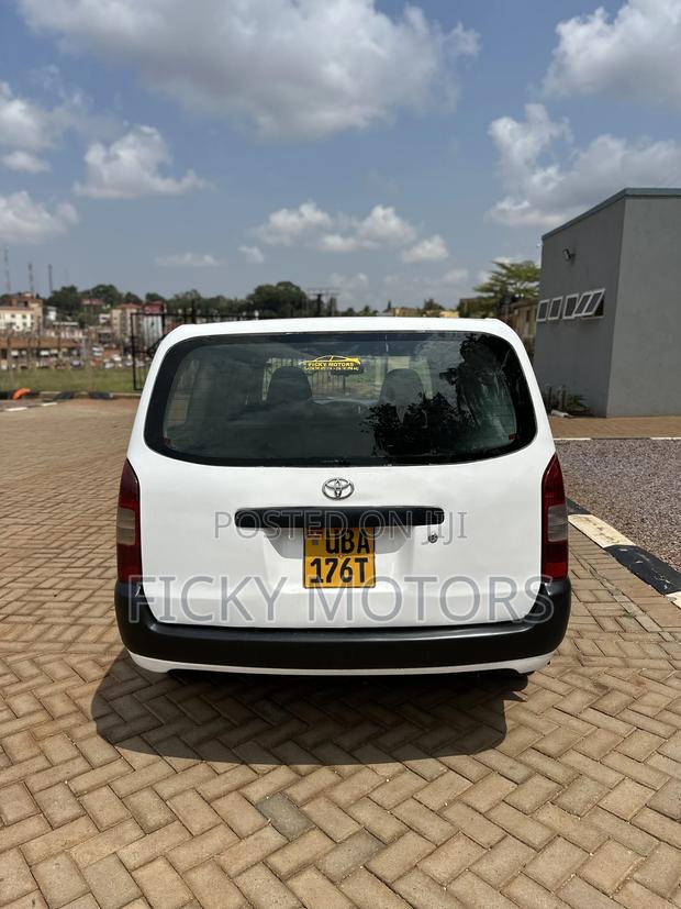 Toyota Probox 2006 White