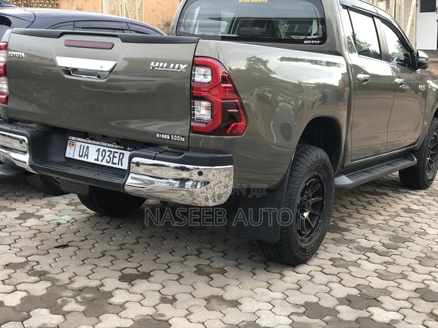 Toyota Hilux 2019 Green