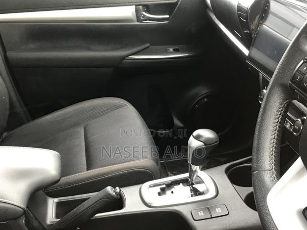 Toyota Hilux 2019 Green