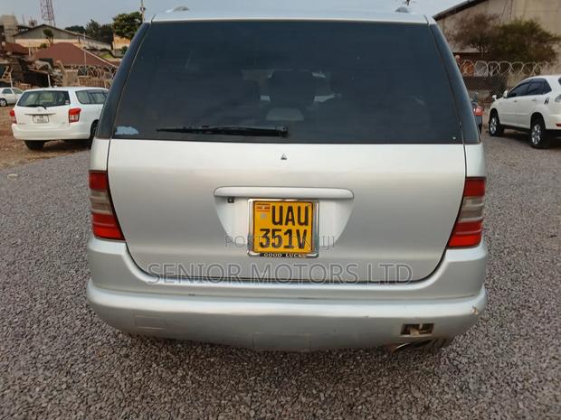 Mercedes-Benz M Class 2004 Silver
