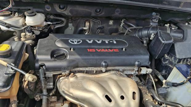 Toyota Vanguard 2011 Silver
