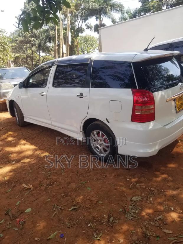 Toyota Wish 2004 White