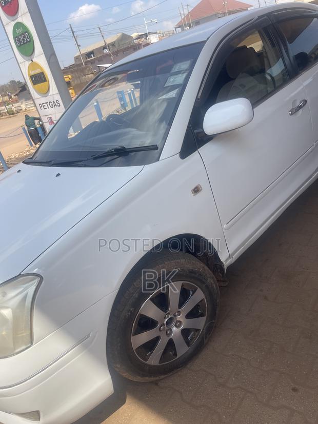 Toyota Premio 2004 White
