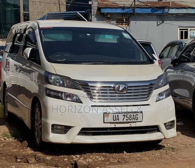 Toyota Alphard 2012 White