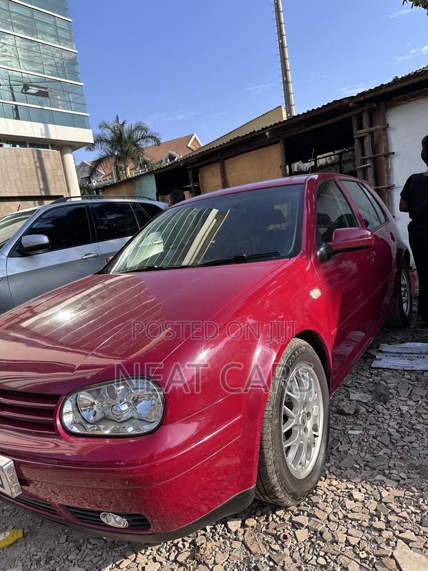 Volkswagen Golf 2003 Maroon