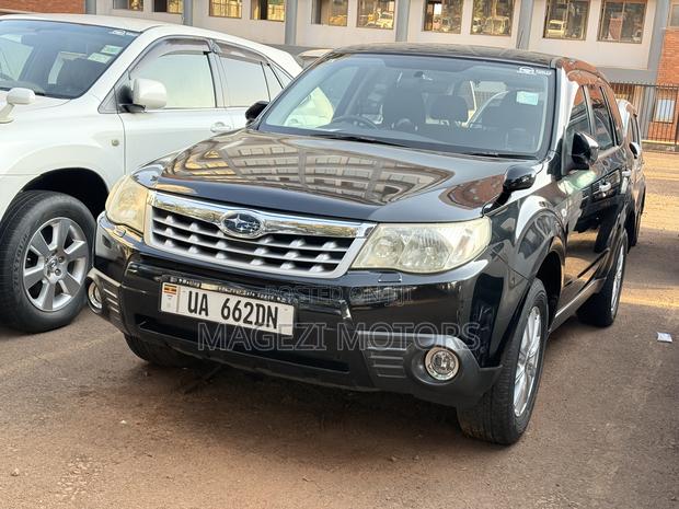 Subaru Forester 2010 Black