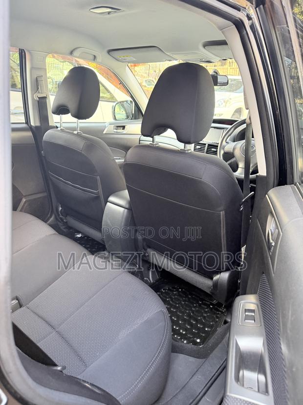 Subaru Forester 2010 Black