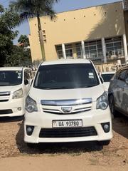 Toyota Noah 2013 White for sale