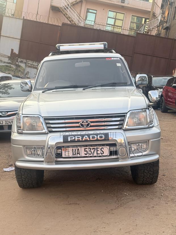 Toyota Land Cruiser Prado 2002 Silver