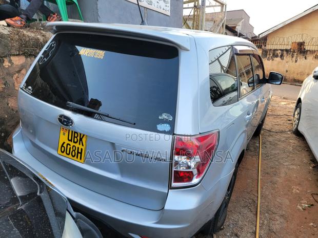 Subaru Forester 2010 Silver