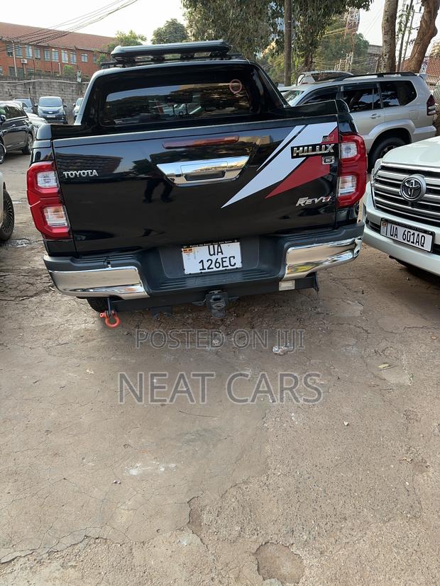 Toyota Hilux 2017 Black