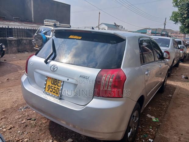 Toyota Corolla RunX 2006 Silver