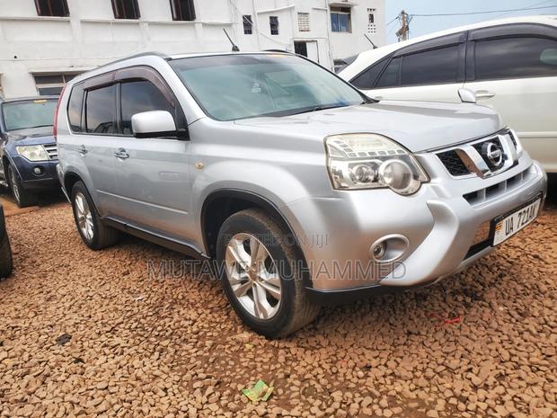 Nissan X-Trail 2010 Silver