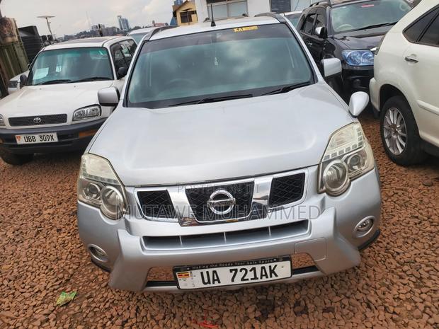 Nissan X-Trail 2010 Silver