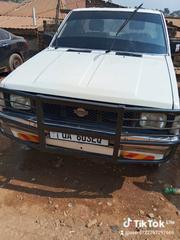 Nissan Pick-Up 1989 White for sale