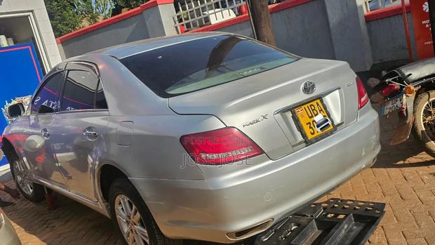 Toyota Mark X 2008 Silver