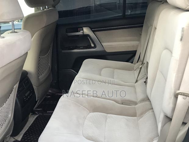 Toyota Land Cruiser Prado 2018 White