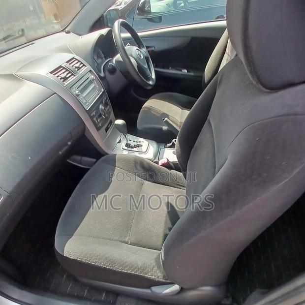 Toyota Corolla Fielder 2012 Silver