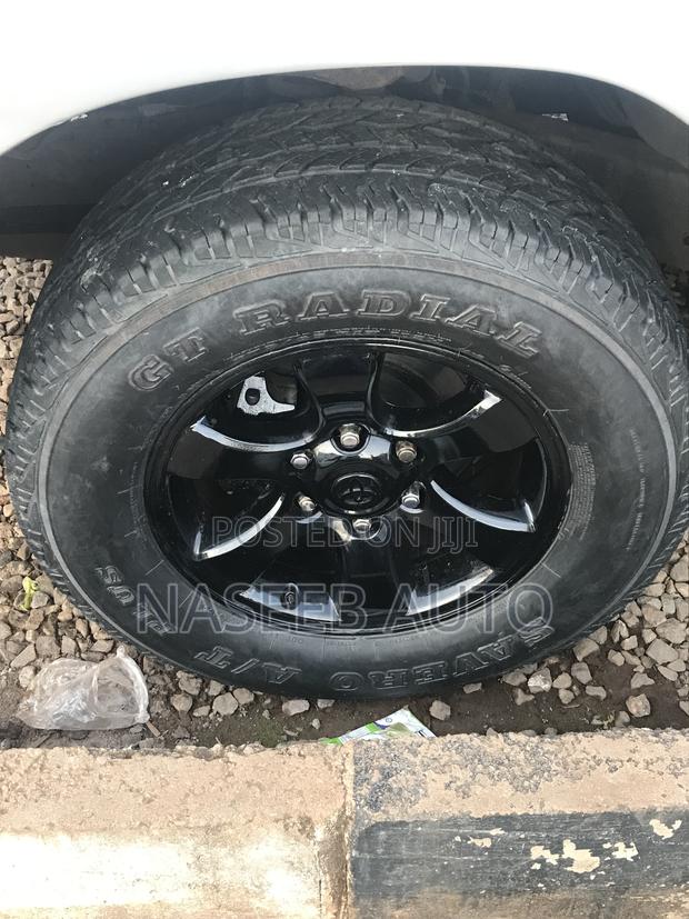 Toyota Land Cruiser 2000 Silver